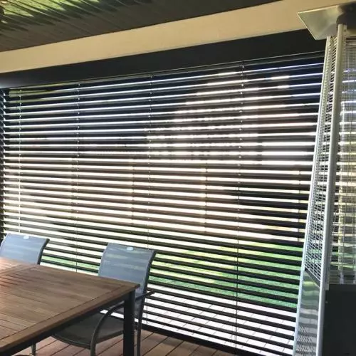 Brises soleil orientables : ne soyez plus ébloui par le soleil dans votre habitation ! 