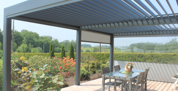 Pergola bioclimatique en Basse Normandie - Logikinov, fenêtres ... Pergola bioclimatique en Basse Normandie - Logikinov, fenêtres ...