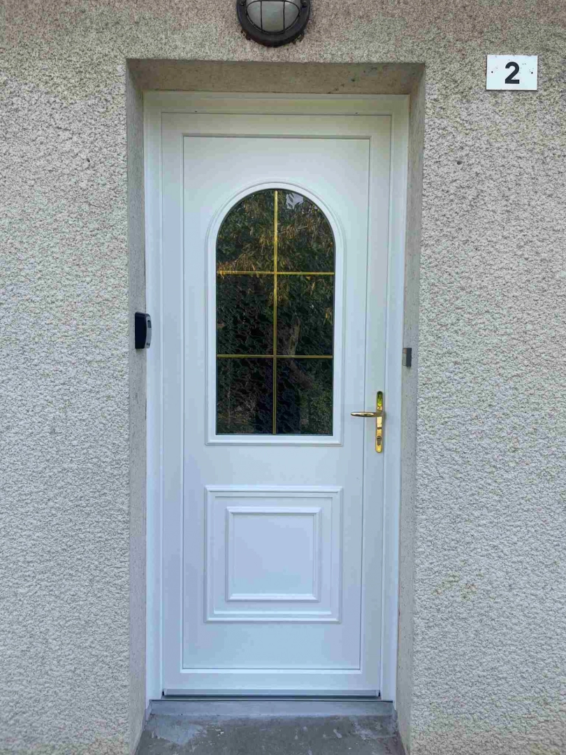  pose de votre porte d’entrée PVC