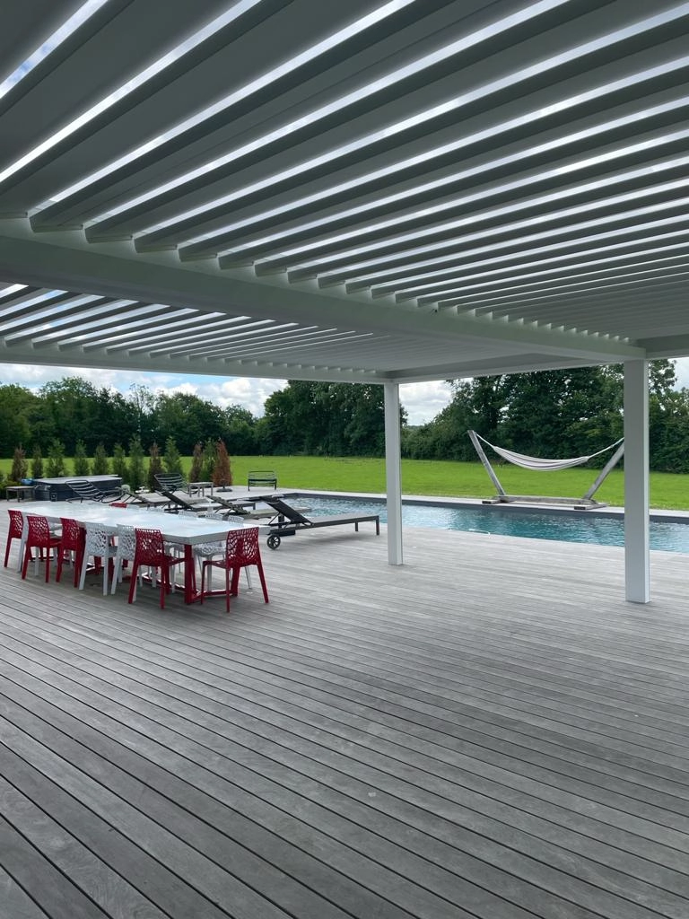 pergola à lames orientables en Normandie