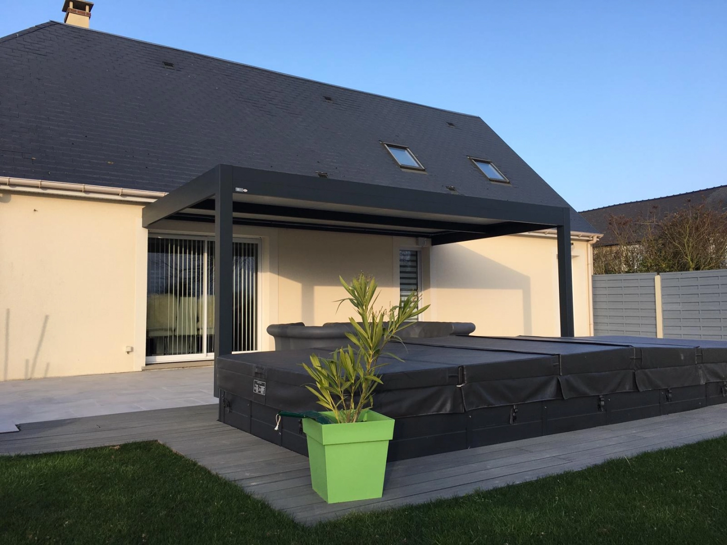 abri de jardin clé en main