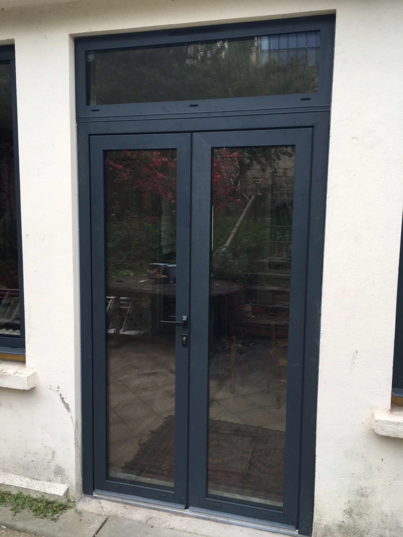 Différents types de porte-fenêtres en aluminium