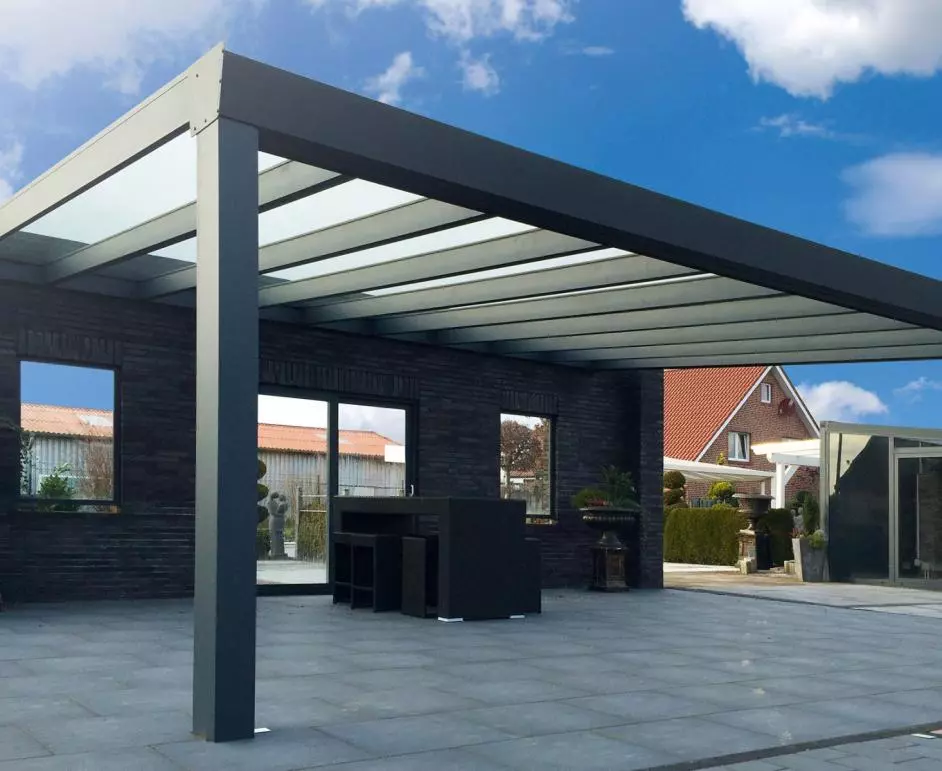 Pergola en aluminium vitré en polycarbonate en Normandie