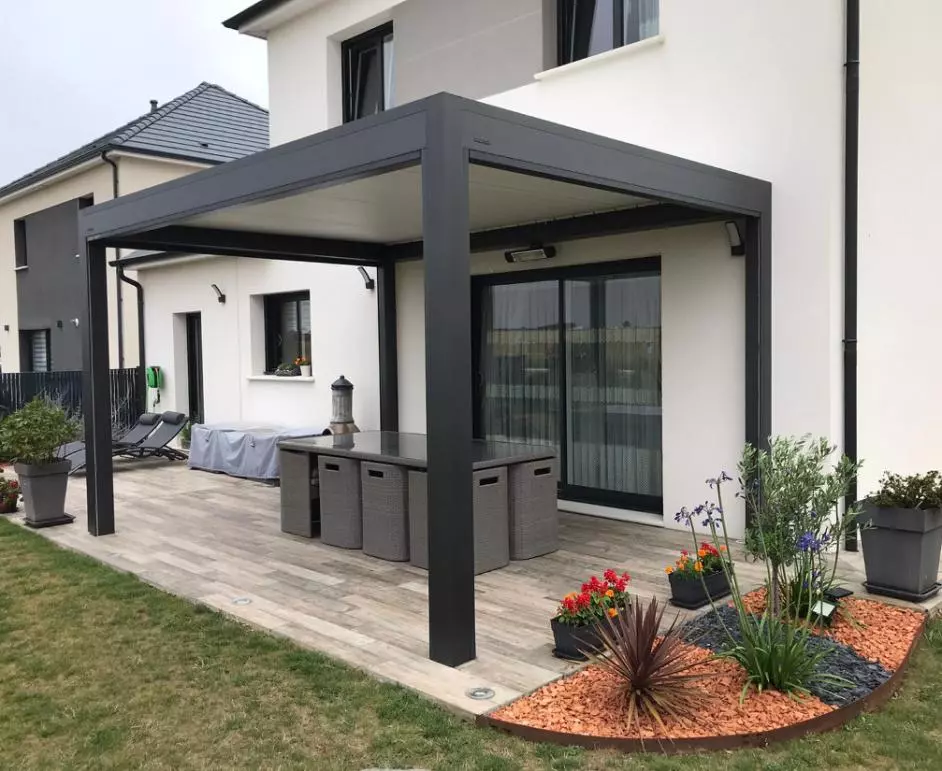 Pergola bioclimatique en normandie