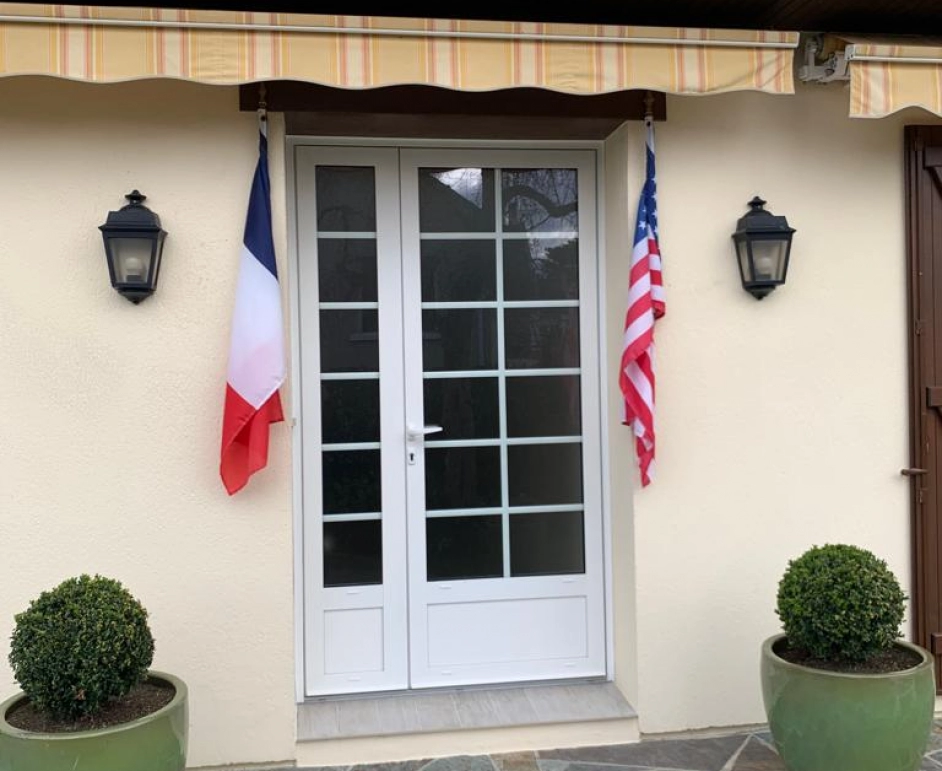 Porte d'entrée PVC