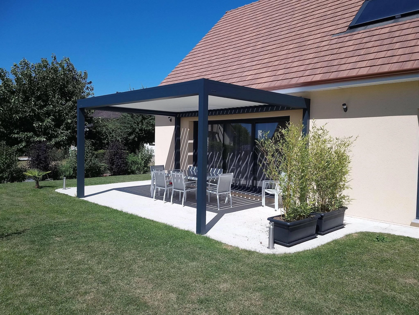 Pergola bioclimatique