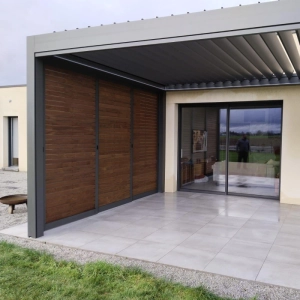 Pergola posée à Honfleur par l'équipe Logikinov