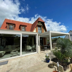 Véranda et pergola assorties à Caen