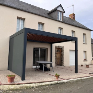 Installation d'une pergola avec 2 screens dans la Manche