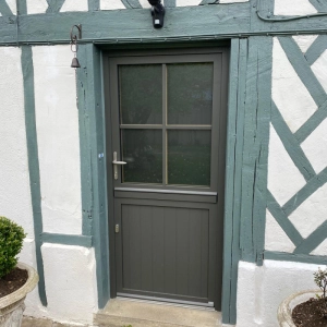 Rénovation complète de menuiserie extérieure à Thiberville