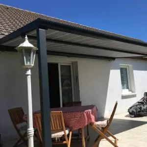 Rénovation d'une maison avec une nouvelle pergola à Caen, en Normandie 