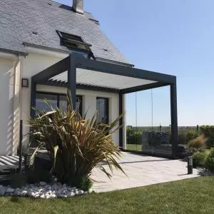 Création d'une pergola bioclimatique