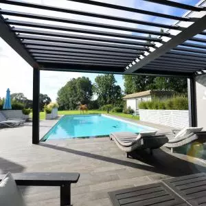 Création d'une pergola pour profiter du soleil à Deauville 