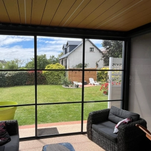 Installation d'une pergola avec stores latéraux près du Havre