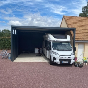 Installation d'un carport en aluminium près de St-Lô