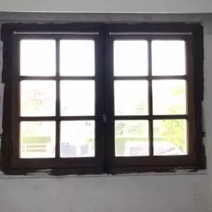Les fenêtres avant la rénovation en PVC