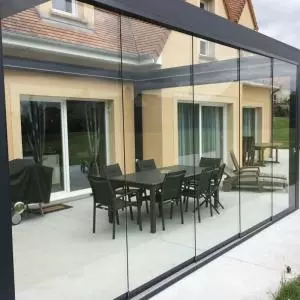 toiture qui se rétracte, pergola sur Caen en Normandie 