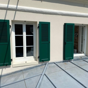 Pose de volets battants à Honfleur