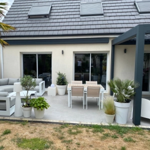 Installation d'un store banne Brustor B27 au Havre