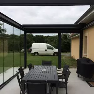 Création d'une pergola à lames orientables