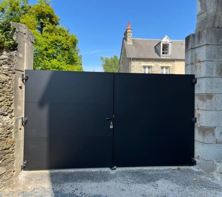 Installation d’un portail et d’une porte d’entrée