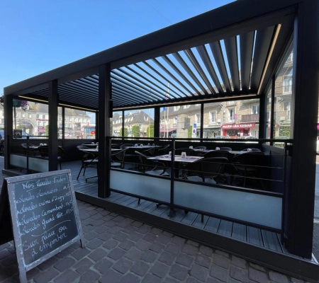 Création d’une pergola, d’un garde-corps et d’une terrasse pour un restaurant à Isigny sur Mer