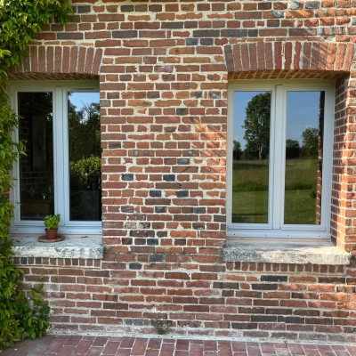 Installation de fenêtres en bois près de Lisieux 