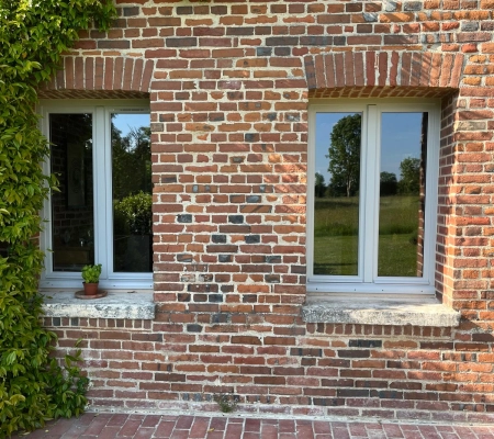 Installation de fenêtres en bois près de Lisieux 