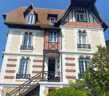 Installation de 19 fenêtres en bois près d’Honfleur