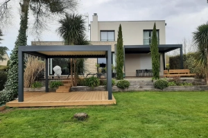 Installation de deux pergolas près de Caen 