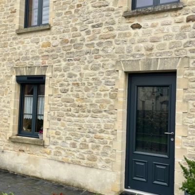 Changement des menuiseries extérieures d'une maison près de Caen par l'agence de Fleury sur Orne