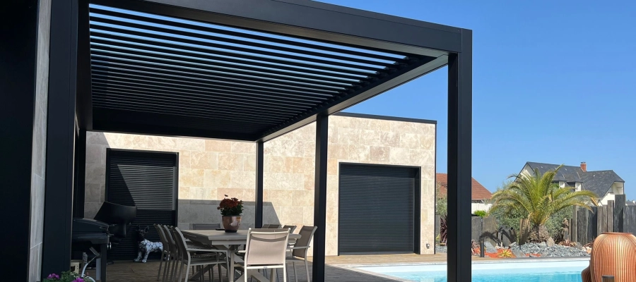 Installation d'une pergola bioclimatique B200 XL à Criquetot-l'Esneval en Normandie