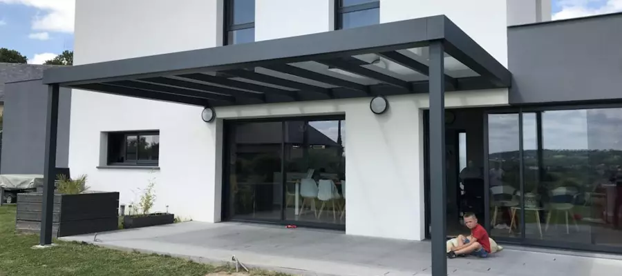 Création d'une pergola toit plat vitré à Caen, Calvados 