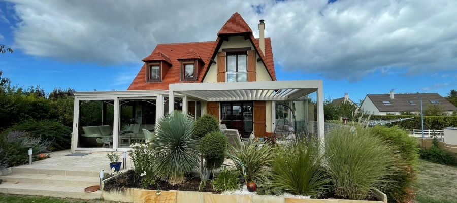 Pose de pergola bioclimatique sur mesure à Hermanville-sur-Mer  en Normandie