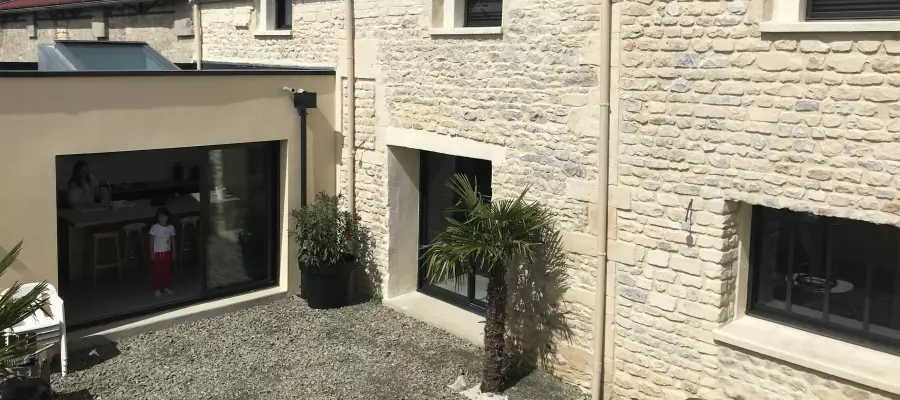 Pose des fenêtres aluminium à Caen dans le Calvados  