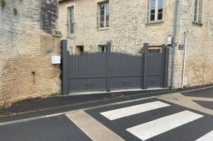 Pose d’un portail et portillon Kostum près de Caen